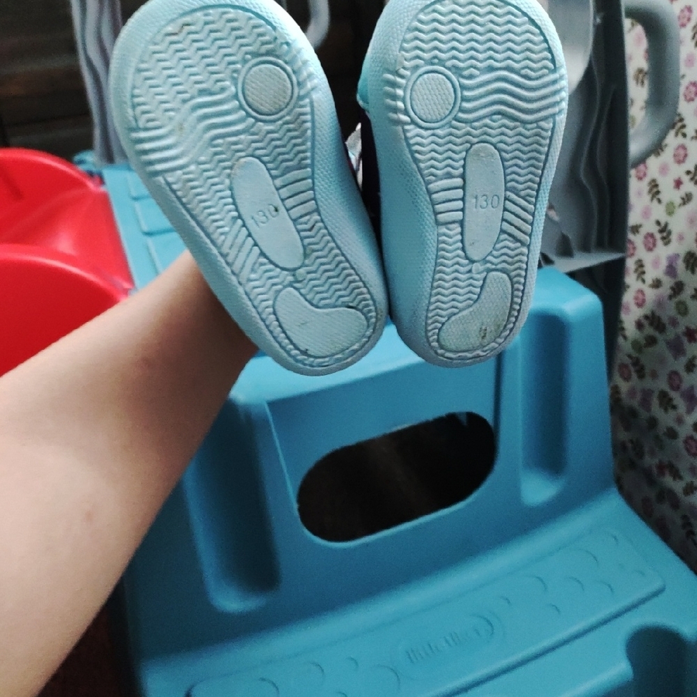 Western Chief Kids Unicorn & Star Ankle Boots in Purple and Light Blue - Picture 5 of 6